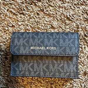 Michael Kors black/ Charcoal Textured Wallet